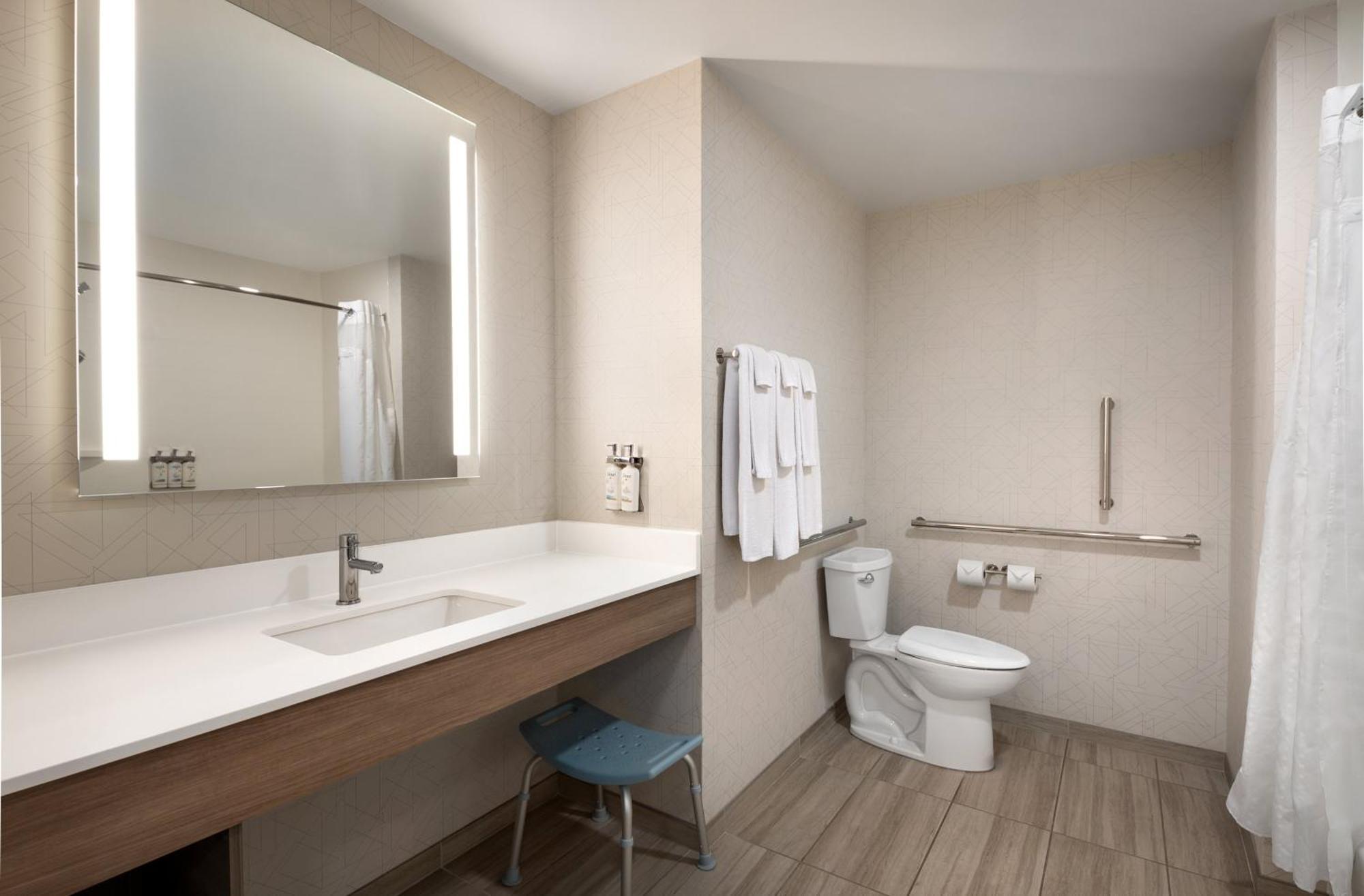 Holiday Inn Express Richmond By Ihg Exteriér fotografie