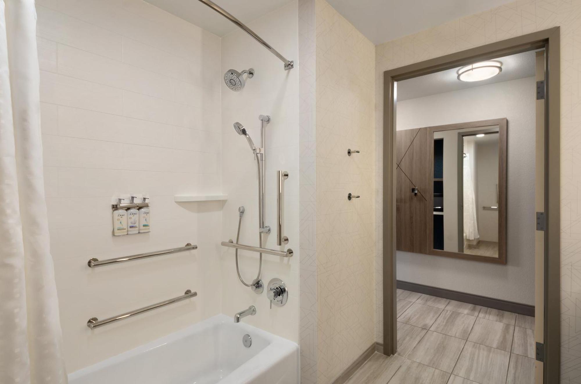 Holiday Inn Express Richmond By Ihg Exteriér fotografie