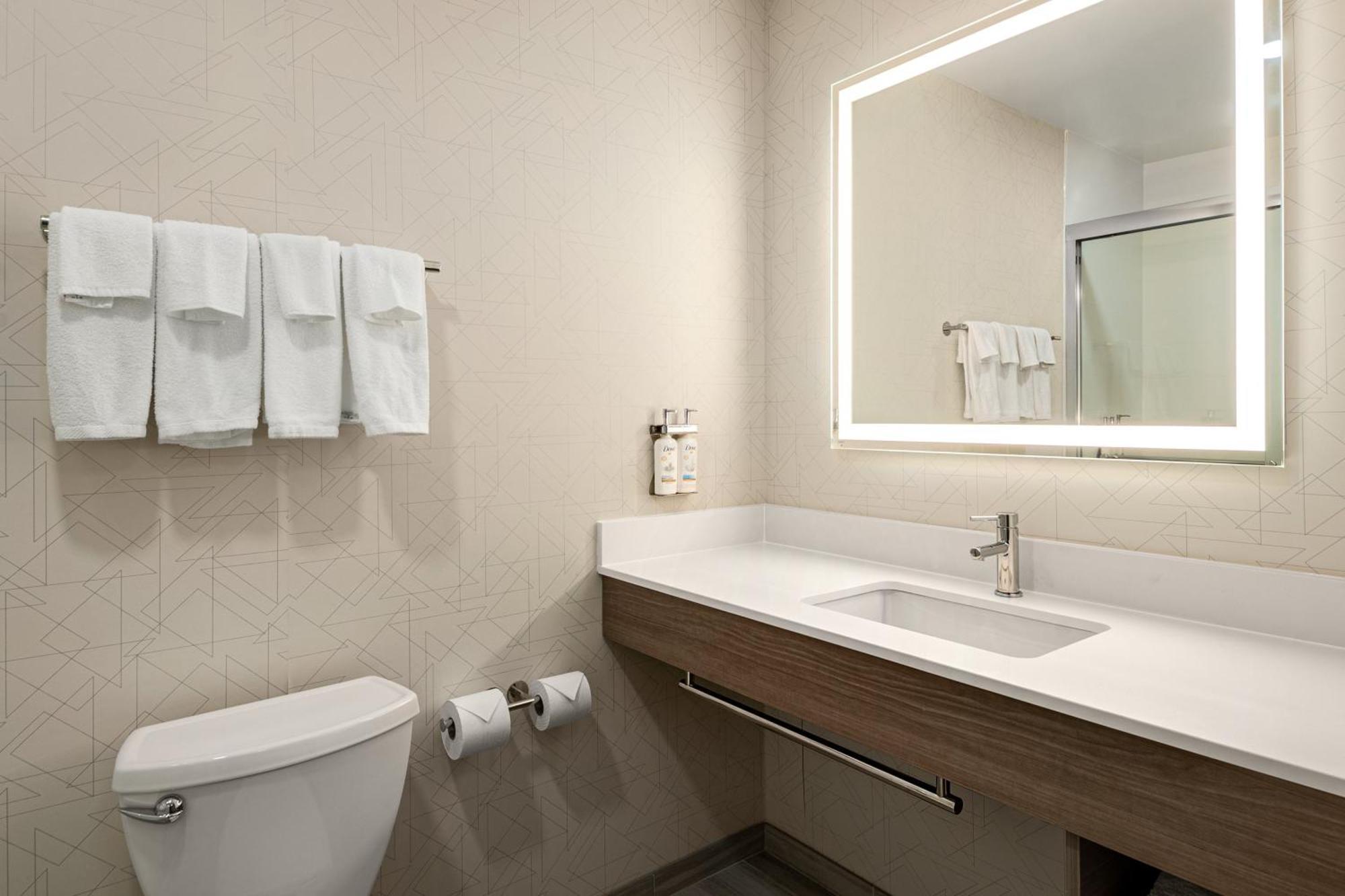 Holiday Inn Express Richmond By Ihg Exteriér fotografie